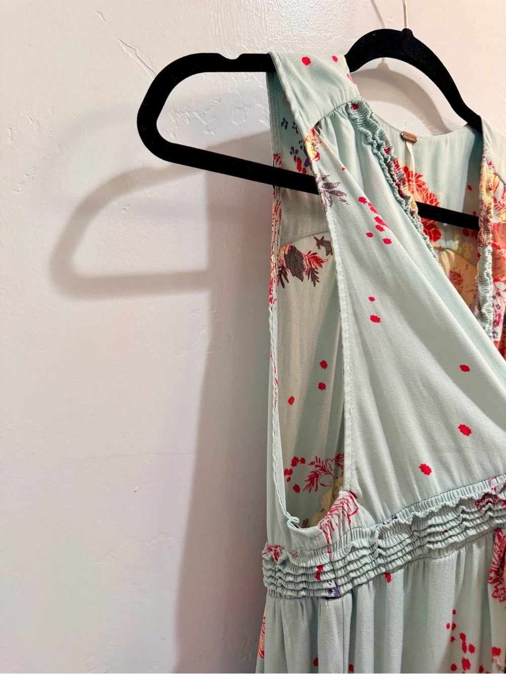 Free People Blue Haze Floral Sleeveless Tiered Tunic Blouse Tank Top V-Neck Sz S - Picture 8 of 11